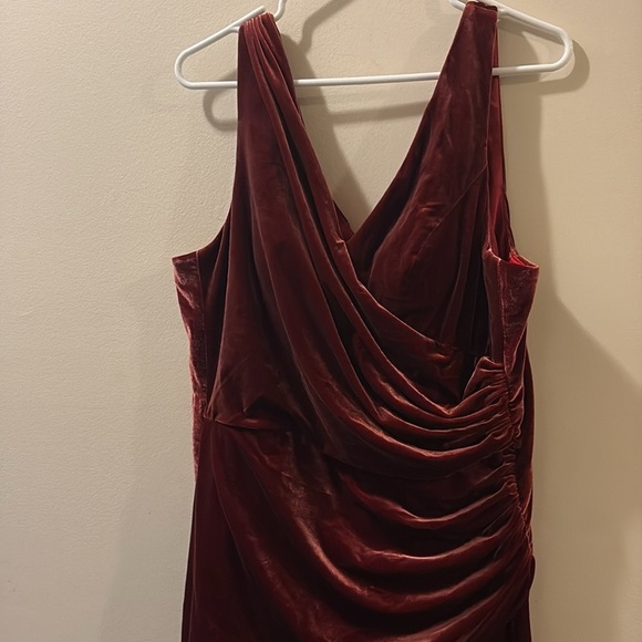 Revelry velvet Maxi Dress - size 12 - bridesmaid dress - Dawson - Vneck - Picture 3 of 8